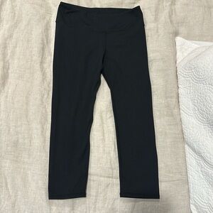 Women’s Fabletics capri leggings size xs